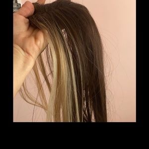 Bundle hair with lace closure